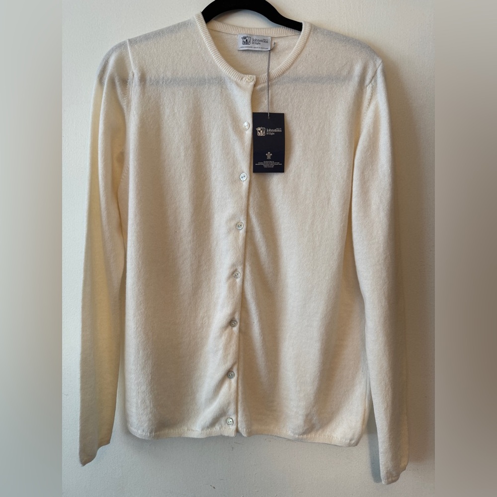 Johnstons of Elgin Cream Button-Up Cardigan